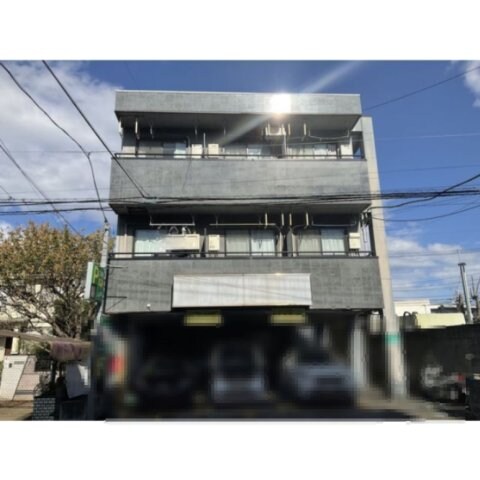 プレゼントコートの物件外観写真