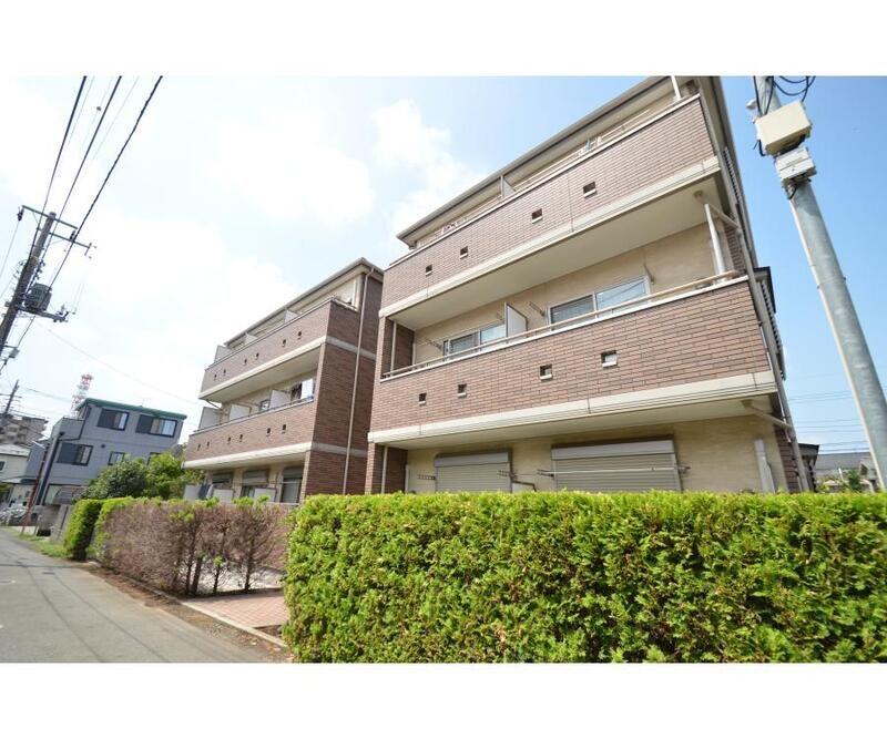 ユグランス北浦和の物件外観写真