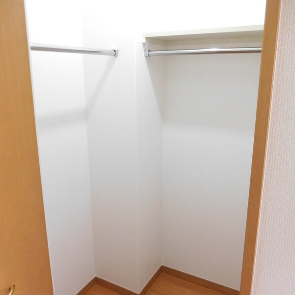 スリー・Ｗｏｏｄの物件内観写真