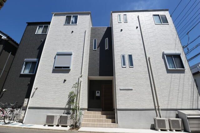 ＲＩＺＥＳＴ　西大宮の物件外観写真