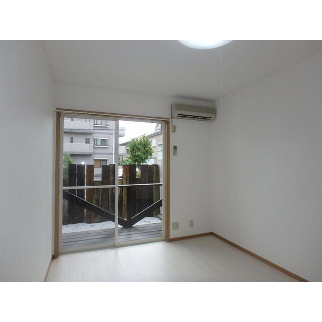 エヴィアンの物件内観写真