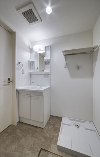 CRASTINE植竹町の物件内観写真