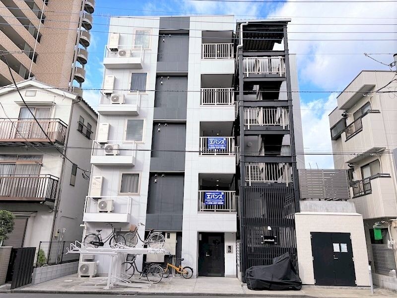 noir et blanc蕨の物件外観写真