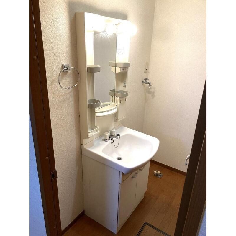 スズランガーデンの物件内観写真