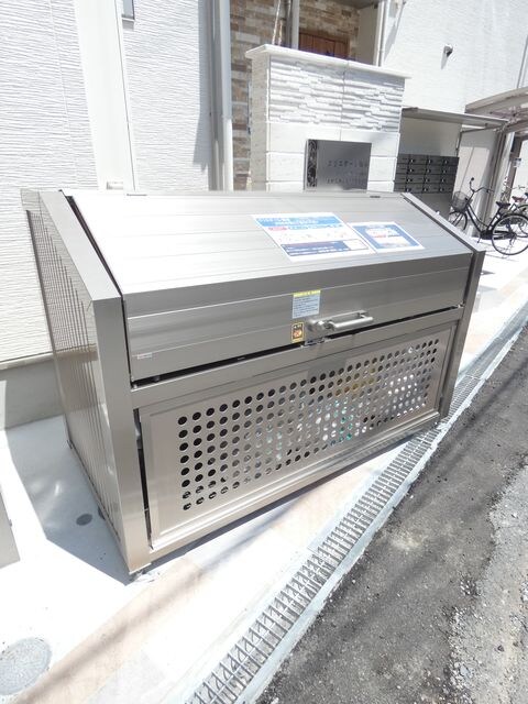 桃谷駅 徒歩2分 1階の物件外観写真