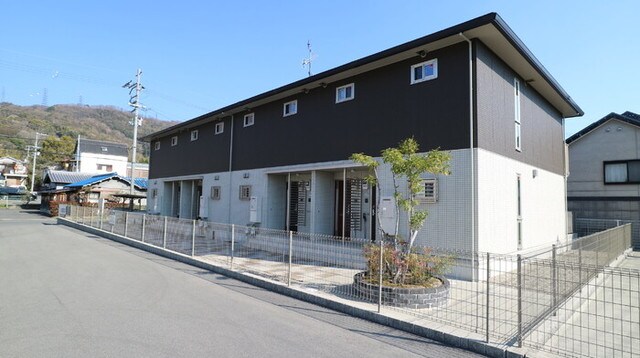 住道駅 バス20分  阪奈中垣内下車：停歩2分 2階の物件外観写真