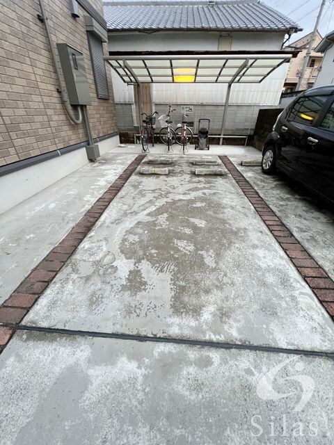 瓢箪山駅 徒歩7分 1階の物件外観写真