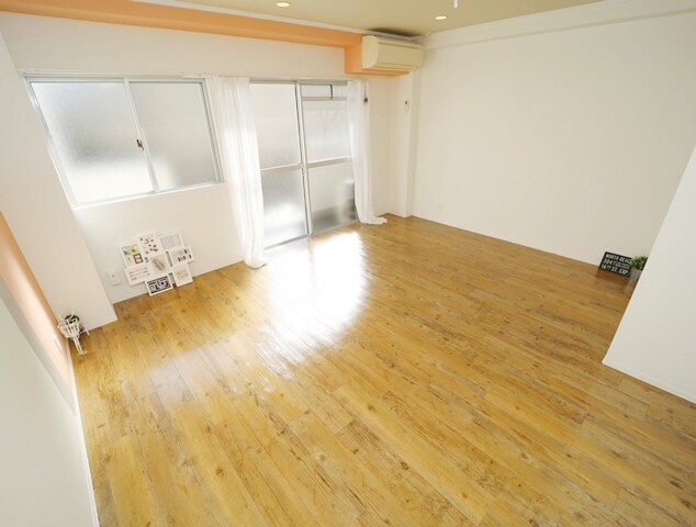 千里ロイヤルハイツの物件内観写真