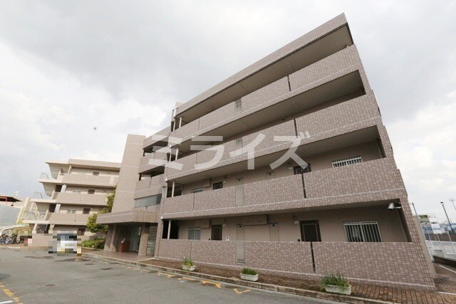 リベルテ摂津の物件外観写真