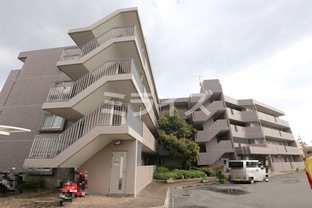 リベルテ摂津の物件外観写真