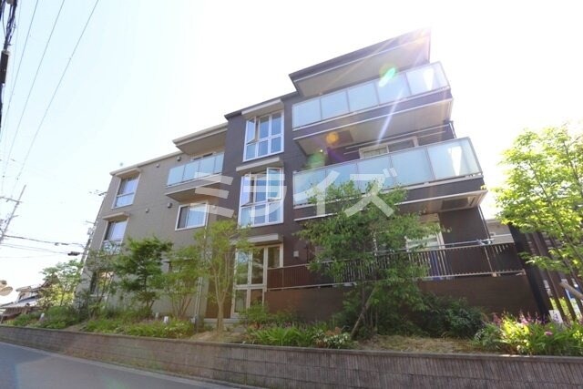 サンスクエア千里万博A棟の物件外観写真