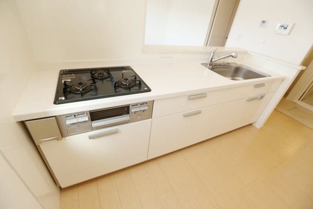 サンスクエア千里万博A棟の物件内観写真