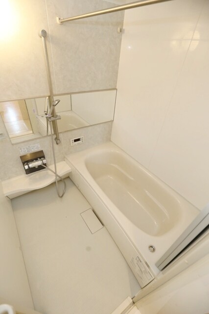 サンスクエア千里万博A棟の物件内観写真