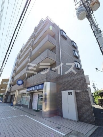 センターコートの物件外観写真