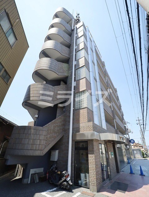 センターコートの物件外観写真