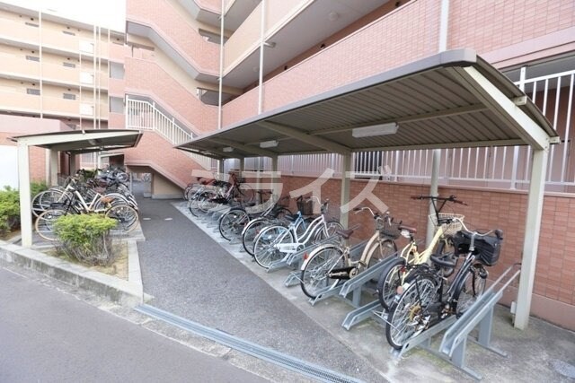 Is Grandeの物件外観写真