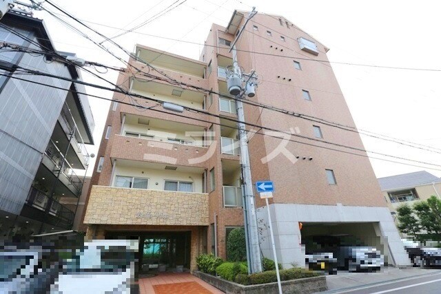 Is Grandeの物件外観写真