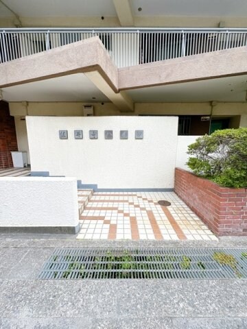 佐井寺ハイツの物件外観写真