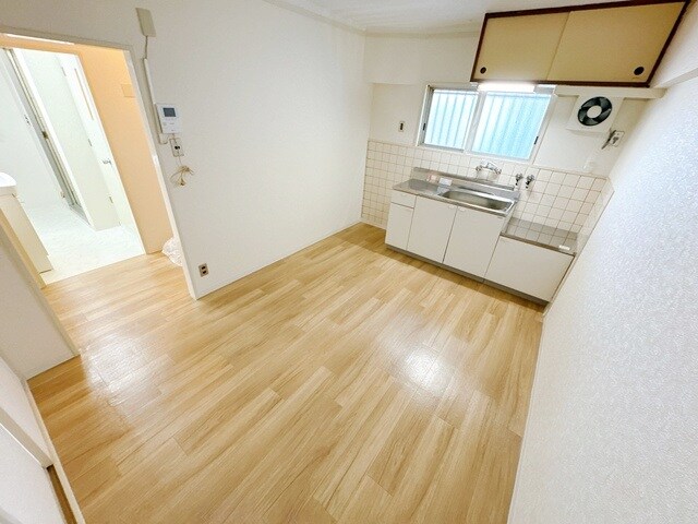 佐井寺ハイツの物件内観写真