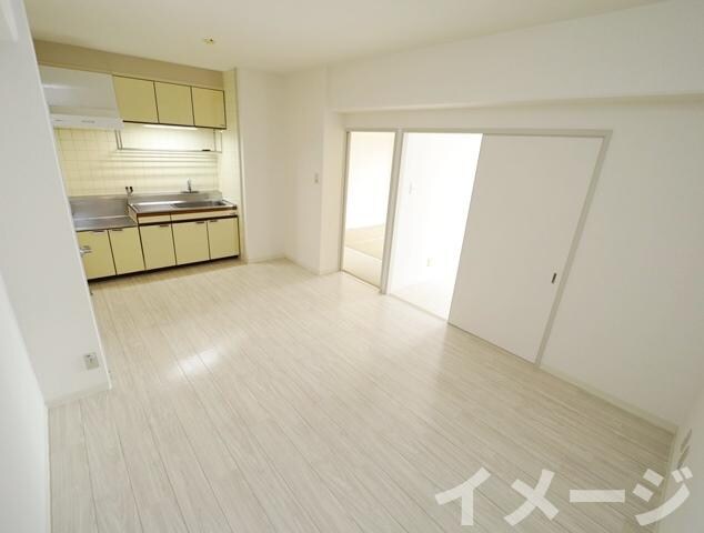 エミネンス辻本の物件内観写真