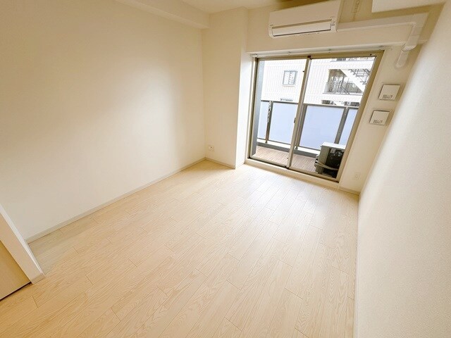 アドバンス江坂東デパールの物件内観写真