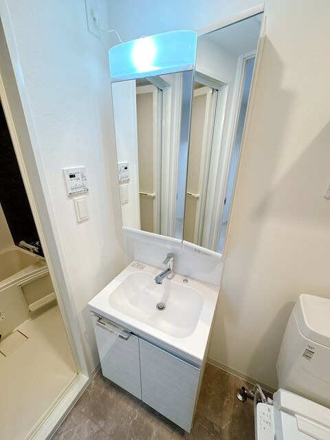 アドバンス江坂東デパールの物件内観写真