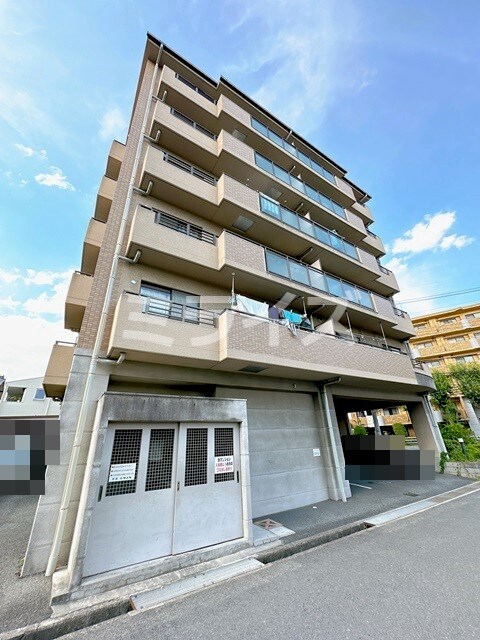 パールコート千里山の物件外観写真