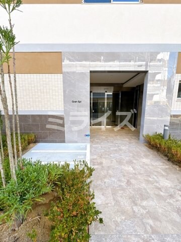 グランエピの物件外観写真