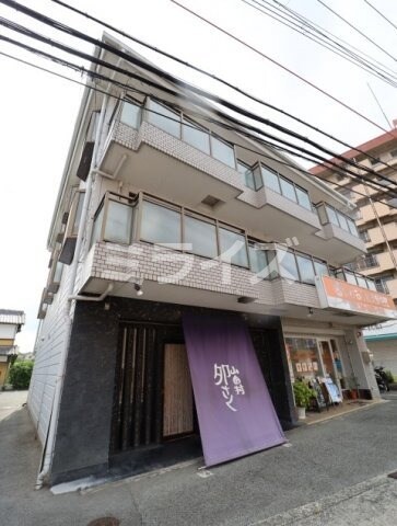 王谷マンションの物件外観写真