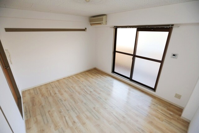 アーネスト山手Ⅱの物件内観写真