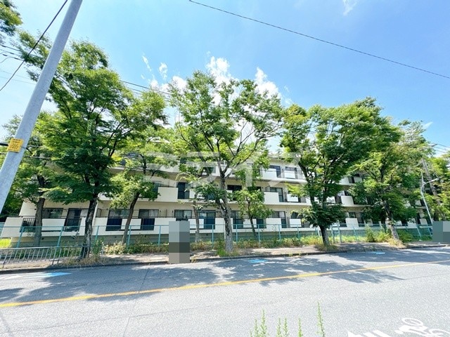 サンハイム杉林の物件外観写真