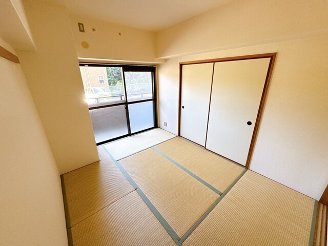 ラフィーネ高塚の物件内観写真