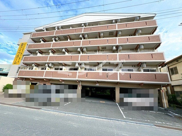 ラ・エスポワールの物件外観写真