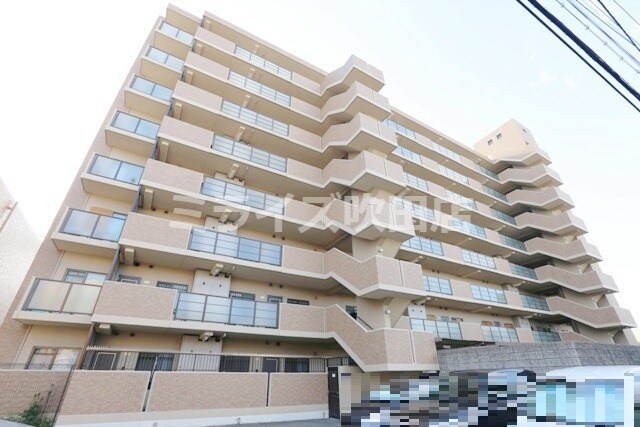 ミストラル岸部南の物件外観写真