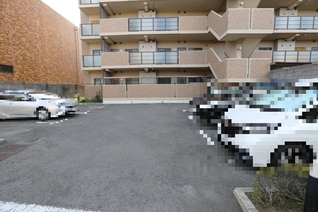 ミストラル岸部南の物件外観写真