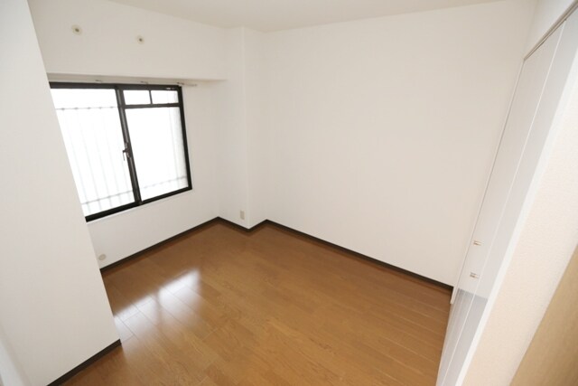 ミストラル岸部南の物件内観写真