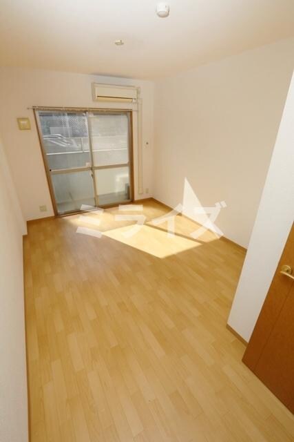 クローヴェーサウスタカハマの物件内観写真