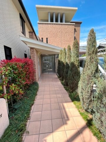 ラ・ボンボニエールの物件外観写真