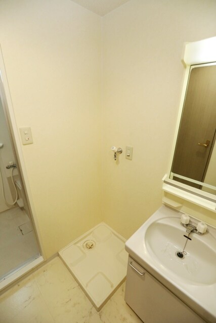 メゾンラフィーネの物件内観写真