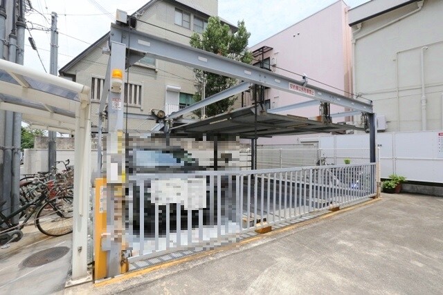 第6関根マンションの物件外観写真