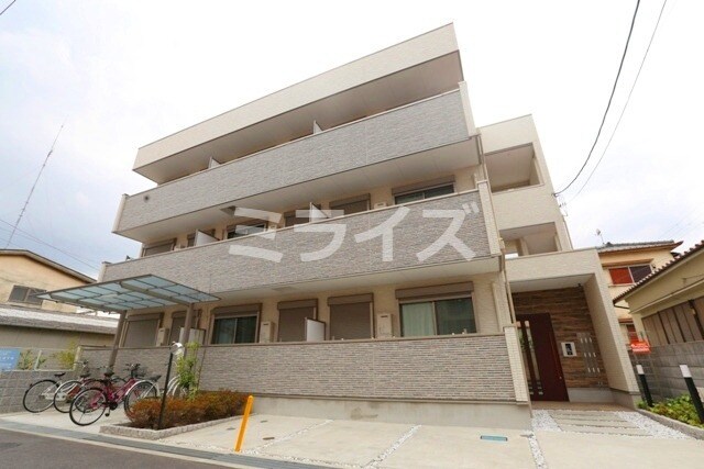 アヴェニール千里丘東の物件外観写真