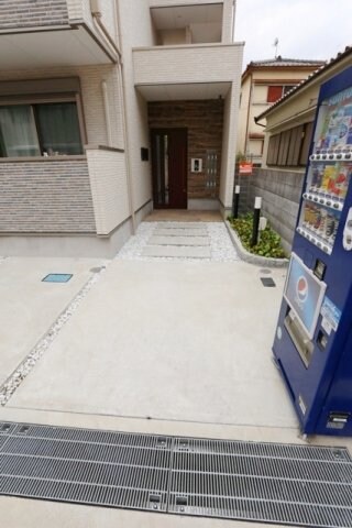 アヴェニール千里丘東の物件外観写真