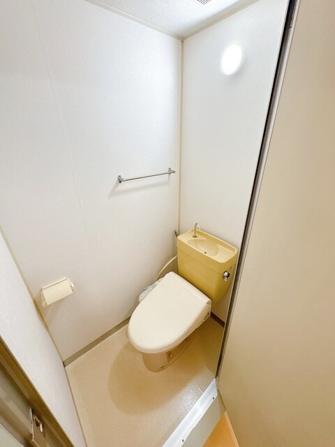 谷川第2マンションの物件内観写真