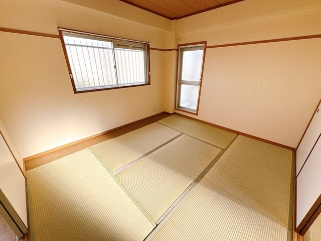 谷川第2マンションの物件内観写真