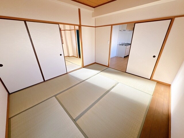 谷川第2マンションの物件内観写真