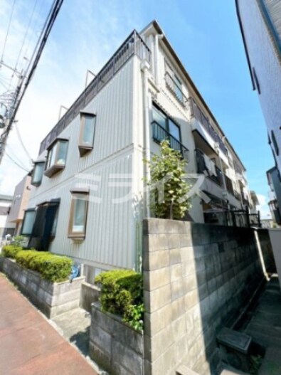 フルールハイツの物件外観写真