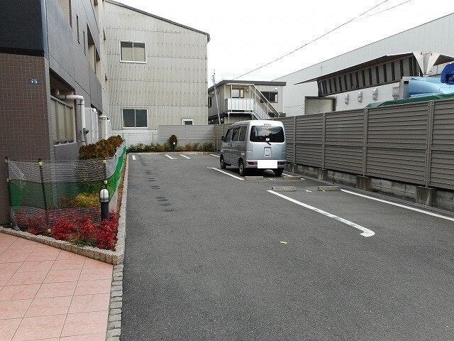 アルンドー・インディカⅡの物件外観写真