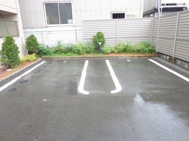 アルンドー・インディカⅡの物件外観写真