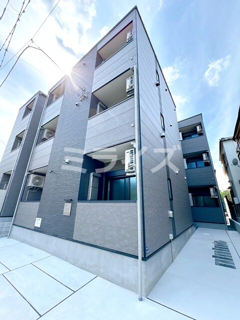 Emia千里丘の物件外観写真