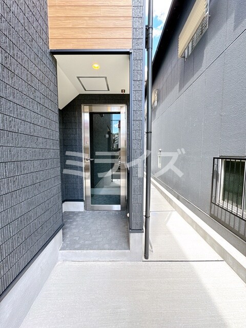 ハーモニーテラス江坂の物件外観写真